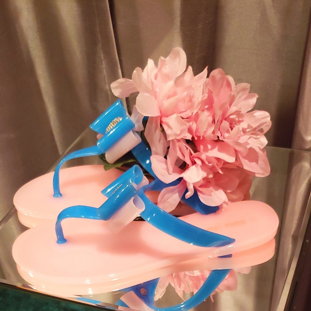 SANDALS 🎀 NEW (Box No Top) - Picture 2 of 4